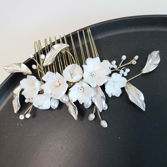 NEW Ceramic Floral comb Bridal White headp… main image 3